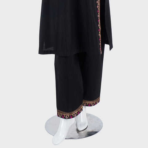 02 PCS Embroidered winter cotton suit (KRAFT KURTA-06